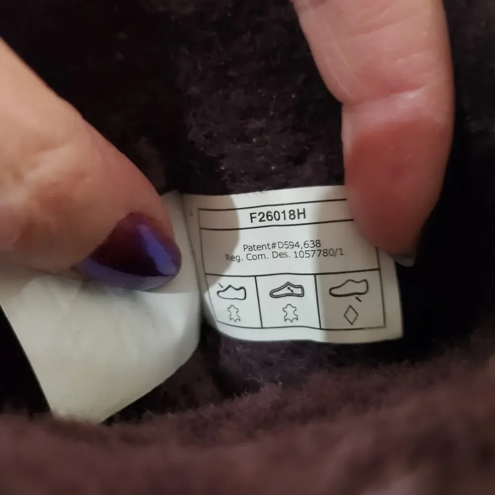 UGG Womens Classic Short II Boots Size 7 Sheepskin Leather Fur Lined Plum Purple - Picture 9 of 10